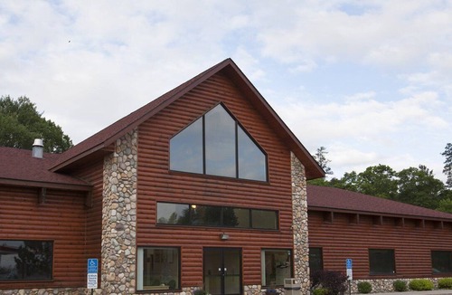 Breezy Point Apartment | Beautiful 2 bedroom unit at resort, sleeps 8
