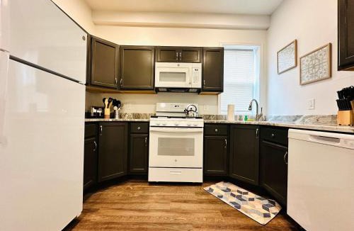 Pittsburgh Apartment | Beautiful 2 Bedroom Apartment - Easy City Access