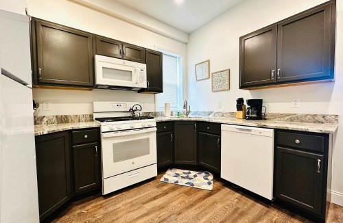 Pittsburgh Apartment | Beautiful 2 Bedroom Apartment - Easy City Access