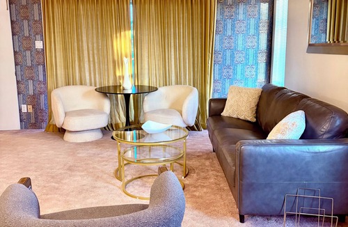 Clovis House | Beautiful 2-bedroom townhome with AC and balcony view of the golf course