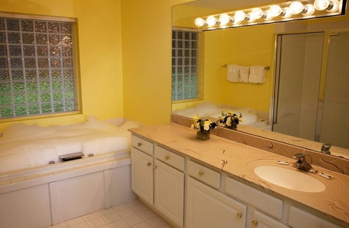 Bellaire Apartment | Beautiful 2 bedroom unit at resort, sleeps 8