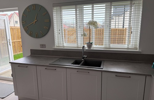 East Lothian House | Beautiful 3 bedroom home Luxury Living with City Access & a Peaceful Feel