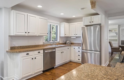 Charlevoix House | Beautiful 4 bedroom home just 3 1/2 blocks from downtown & Lake Michigan