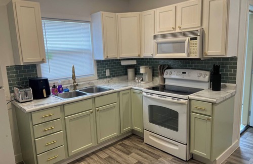Bay City Apartment | Beautiful apt, serene design in Bay City-Perfect for a getaway,close to downtown