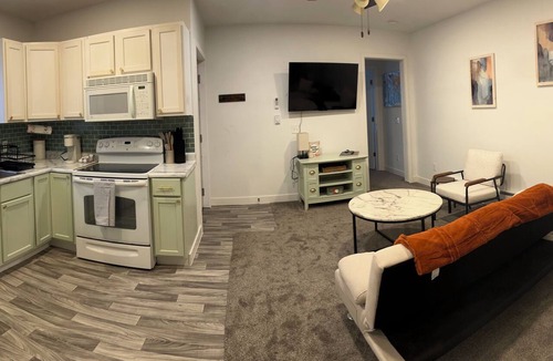 Bay City Apartment | Beautiful apt, serene design in Bay City-Perfect for a getaway,close to downtown