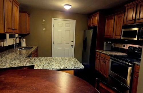 Bowling Green House | Beautiful Bungalow in the Heart of BG. By WKU Campus. Close to Mammoth Cave.