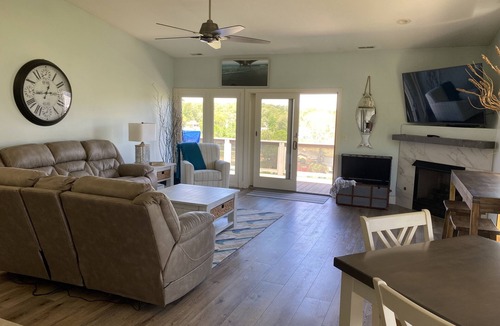 Lake James Condo | Beautiful Condo on Jimmerson Lake