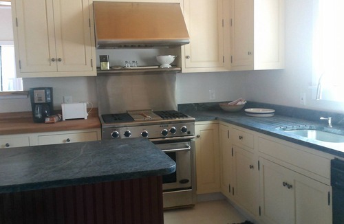 Newburyport Cottage | Beautiful Cottage Near Dowtown Newburyport and Plum Island Beach