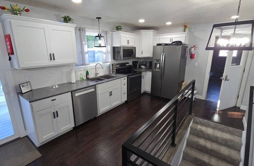 Sioux Falls House | Beautiful Family Home - Perfect for Large Groups!n