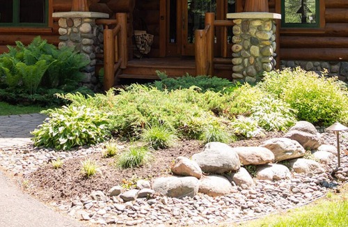 Pequot Lakes Cabin | Beautiful Full Log Cabin on the Whitefish Chain