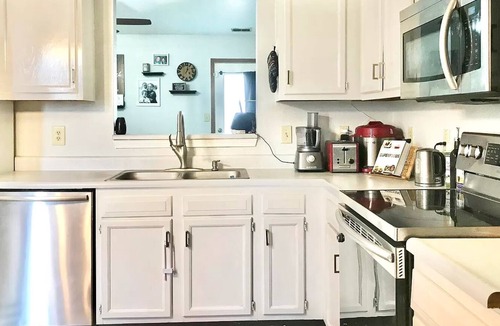 Kokomo House | Beautiful home close to all amenities
