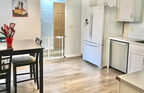 Kokomo House | Beautiful home close to all amenities