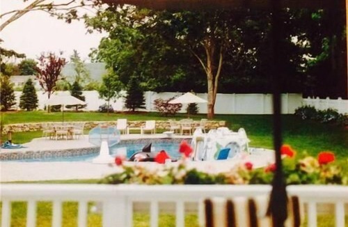 Chatham House | Beautiful Home In Chatham, MA. Private Pool. 2 Min Walk to Town, 8 to Beach! A/C