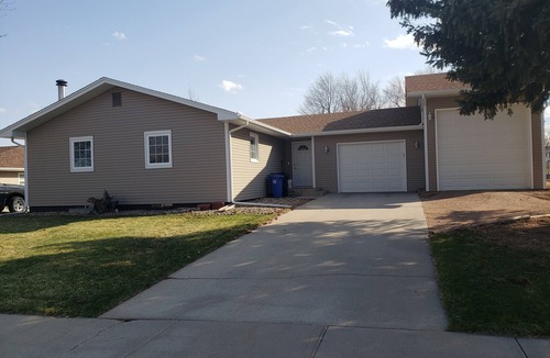 Rapid City House | Beautiful home located on the edge of the Black Hills.