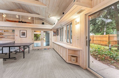 Wautoma Cottage | Beautiful lake home, come swim!