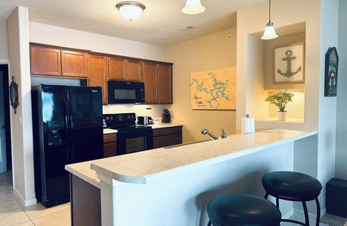 Rocky Mount Condo | Beautiful Lakeside Oasis