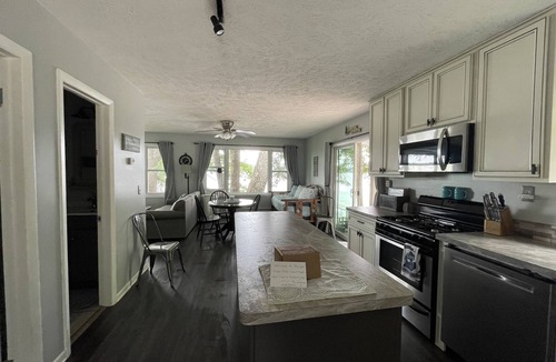 Traverse City Cottage | Beautiful Long Lake cottage offers the perfect up-north escape.