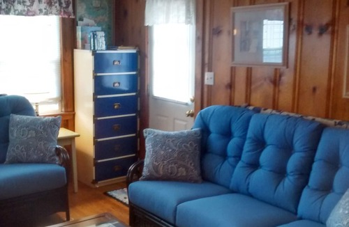 Centerville Cottage | Beautiful Ocean Cottage at Craigville Beach, Hyannis / Centerville,