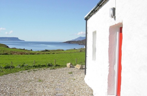 Aird of Sleat Cottage | Beautiful Old Croft House in the Isle of Skye with great sea views