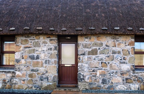 Uig House | Beautiful private villa for 6 people with WIFI and TV