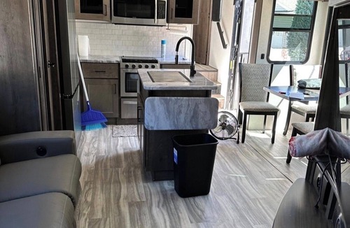 Littleton House | Beautiful RV 2-bedroom w Loft Bed-sleeps 6 comfortably. We deliver, you enjoy!