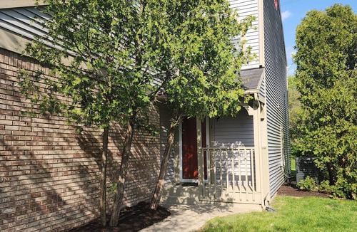 Wayne Condo | Beautiful Shades Home. 2 bed 2.5 bathnLuxury Home.nPrivate Airoplane Landingn
