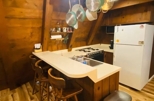 Harbor Springs Ski Chalet | Beautiful Ski Chalet with Sauna near Harbor Springs