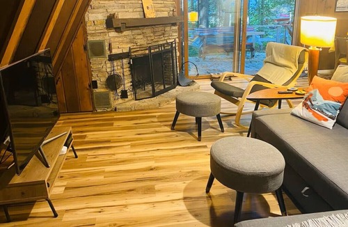 Harbor Springs Ski Chalet | Beautiful Ski Chalet with Sauna near Harbor Springs