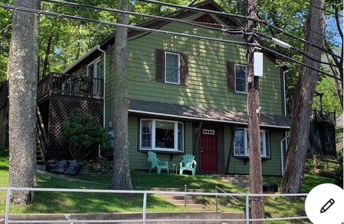 Boothbay Harbor Apartment | Beautiful Studio in downtown Boothbay Harbor