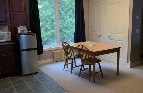 Harrisville Cottage | Beautiful studio cottage! Sandy Beachfront at your door step! Amazing sunrises!