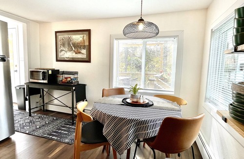 Winter Cottage | Beautiful sunsets, water access, close to trails, Wi-Fi, sml dogs