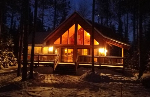 Hayward Ski Chalet | Beautiful,Trailside Retreat! Chalet style cabin at CAMBA / Birke trail head