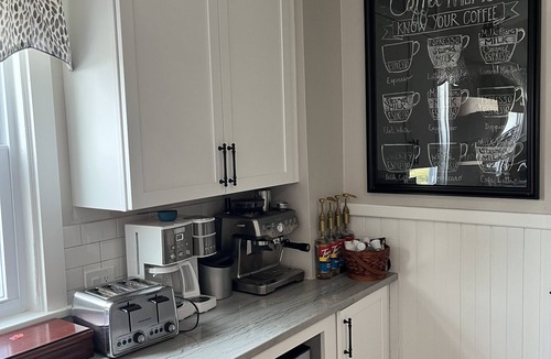 York Beach House | Beautiful Victorian Across From Short Sands Beach