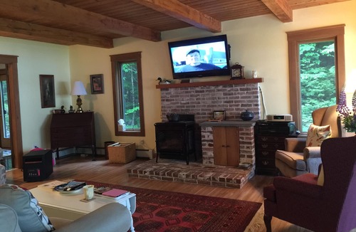 Nobleboro House | Beautiful waterfront home.