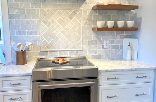 Orleans House | BEAUTIFUL WATERFRONT HOME, WALK TO TOWN - In Charming Orleans!