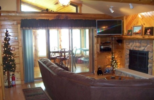 Mercer Cottage | Beautiful Western Lakefront view on the magnificent Turtle Flambeau Flowage!