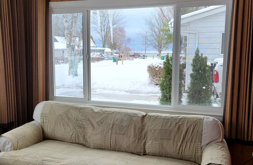 Lexington Cottage | Beautifull lake view just 200 ft from beach access