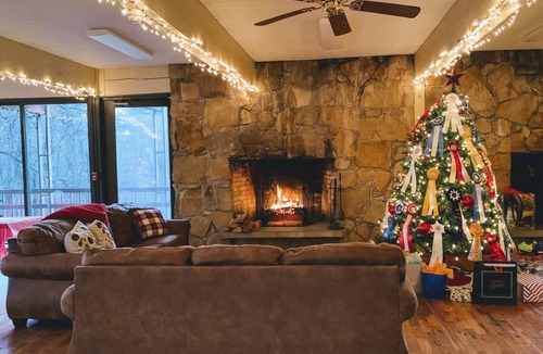 Lancaster Cabin | Beautifully open and spacious lodge on a beautiful 350 acre private property