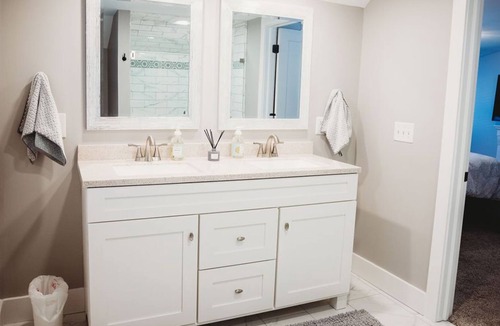 Traverse City House | Beautifully Remodeled M22 Property Across from Grand Traverse Bay! 2022-86