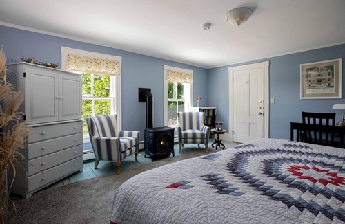 Hallowell Cabin | Bed and Breakfast Suite on a Working Farm near Augusta, Maine