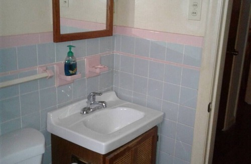 Lexington Cottage | Bedford Stone Cottage Near Keeneland and Horse Park