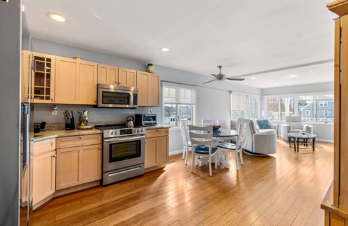 Salisbury Apartment | Bedroom Ocean Views | Steps to Beach | New Kitchen