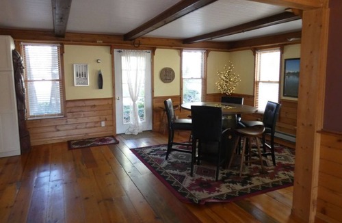 Bellaire House | Bellaire Home on the Intermediate River