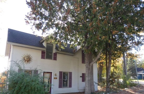 Bellaire House | Bellaire Home on the Intermediate River