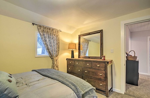 Bellaire House | Bellaire Home w/Yard ~ 4 Miles to Torch Lake