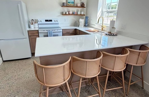 Boyne City Apartment | Benji:Renovated Studio: Sleeps 2 walk to Town