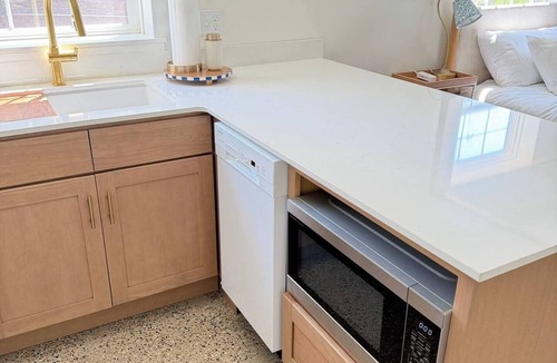 Boyne City Apartment | Benji:Renovated Studio: Sleeps 2 walk to Town