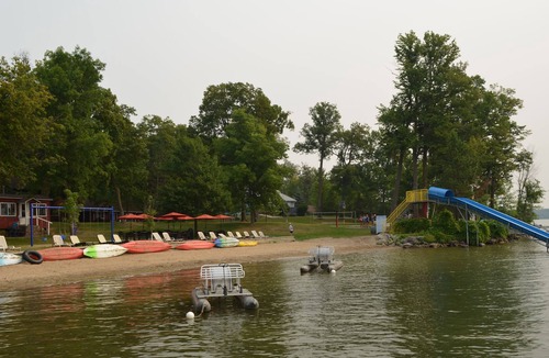 Hackensack Cabin | BEST of Both Worlds: New, private Log Lodge with Resort benefits!