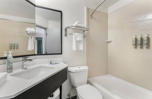 Morehead Hotel | Best Western Eagles Inn