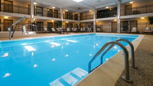 Grand Forks Hotel | Best Western Harvest Inn & Suites